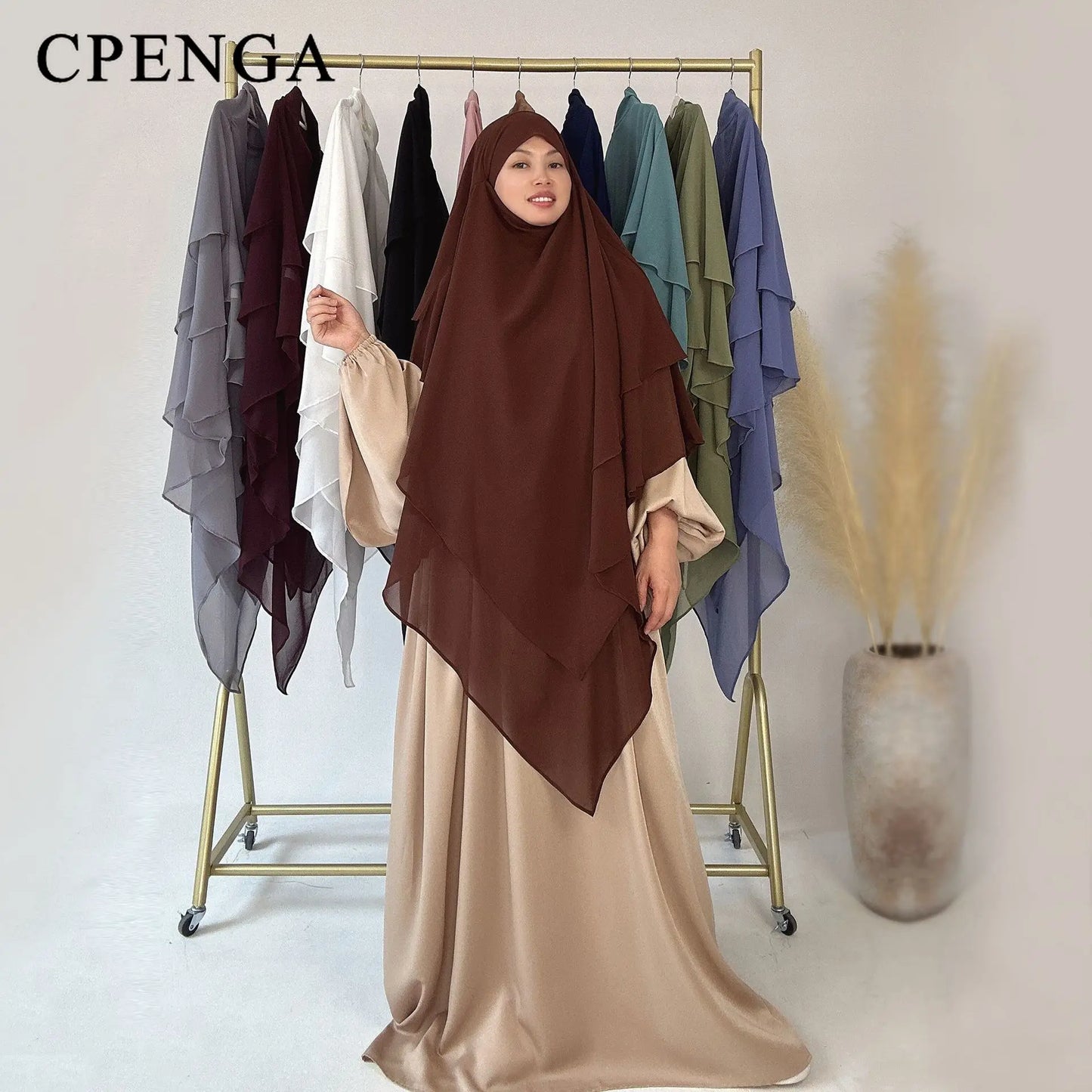 Fashionable Chiffon Solid 3-layer material - combines comfort and style for all-day wear.