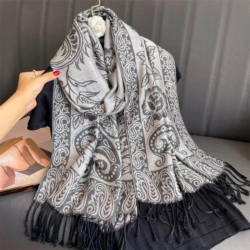 High-quality Cashmere Pashmina Shawl featuring a lightweight design - offers comfort and elegance.