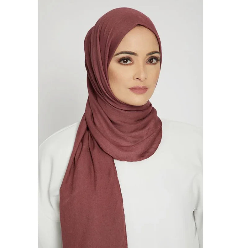 Versatile Jersey Hijab with stretchable material - great for everyday use.